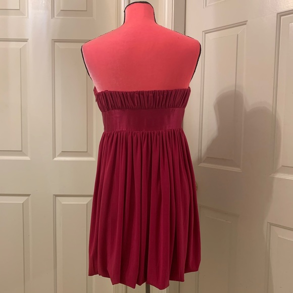 Bebe babydoll strapless dress w/silk trim - Picture 4 of 8